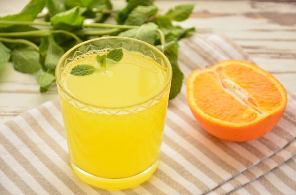 Напиток из замороженных апельсинов