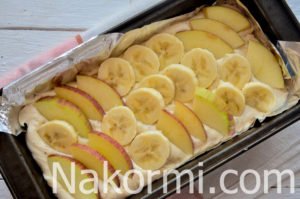 Пирог с яблоками и бананами в духовке